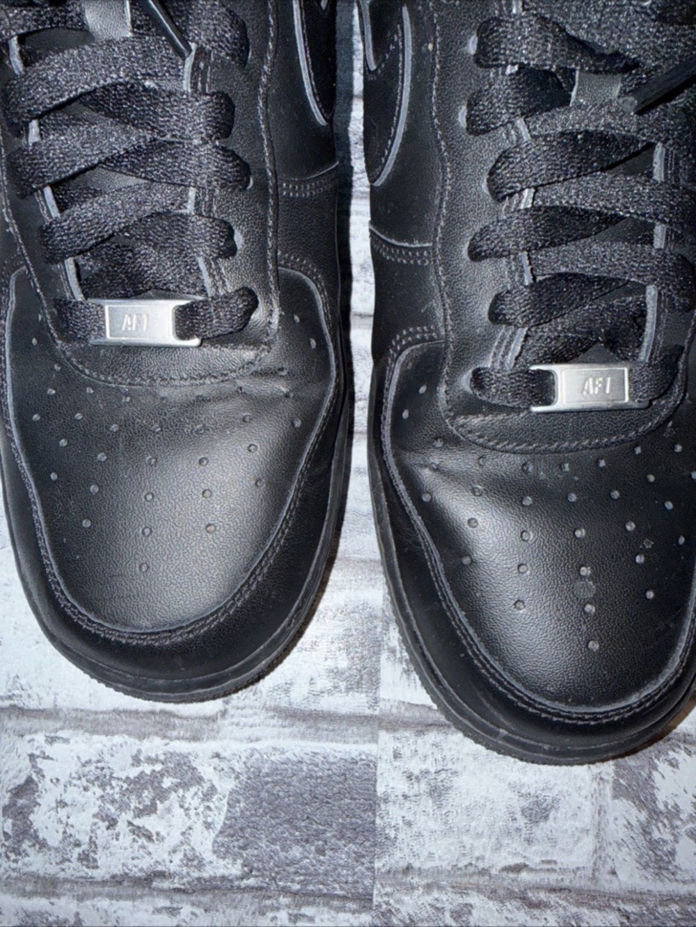 Used Nike Air Force 1 '07 Low Triple Black Shoes Mens Size 10.5 CW2288-001 - Picture 8 of 9